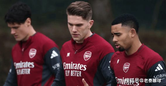 谁应该是阿森纳冲击历史四冠王的首选前锋，热苏斯还是哲凯赖什？